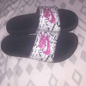 Womens Cracked Pattern Nike Slide, Wsize 10